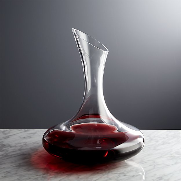 Quá Trình Thở Của Rượu Vang và Sự Quan Trọng Của Decanter
