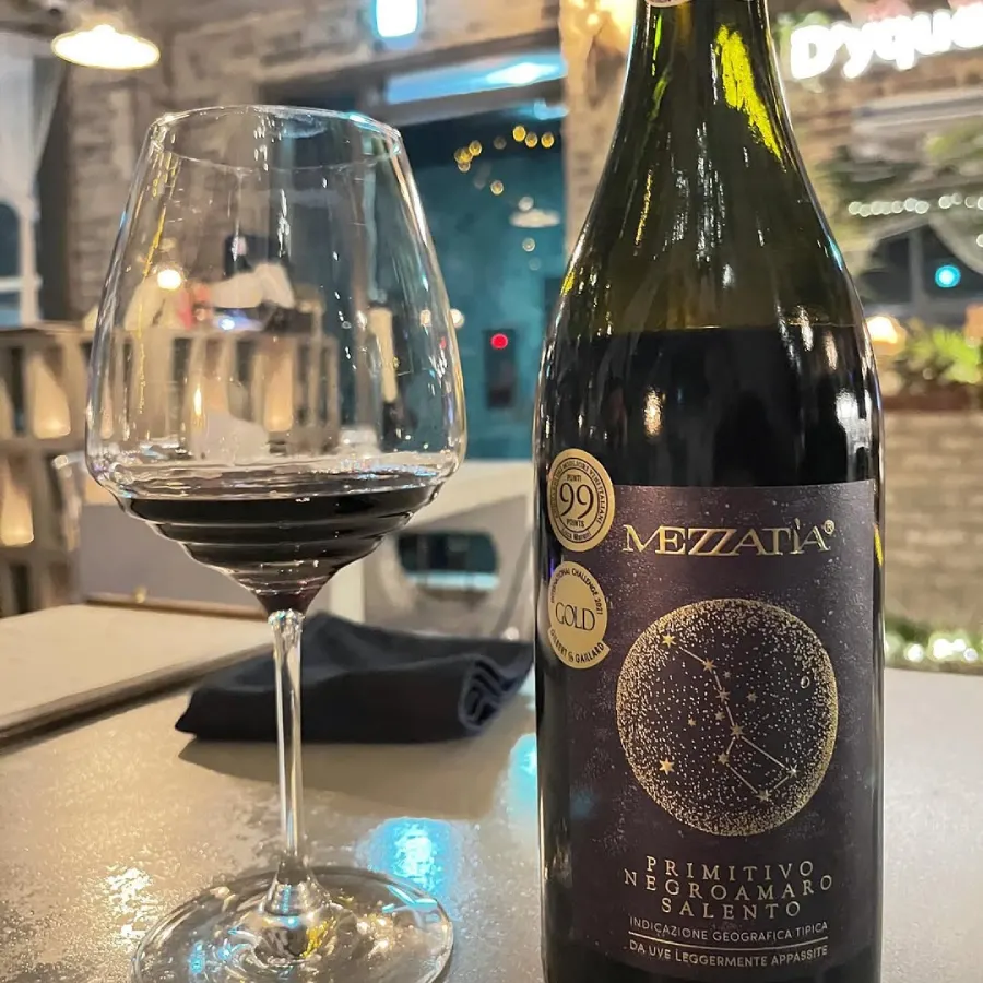 Rượu Vang Ý Mezzatia Primitivo Negroamaro