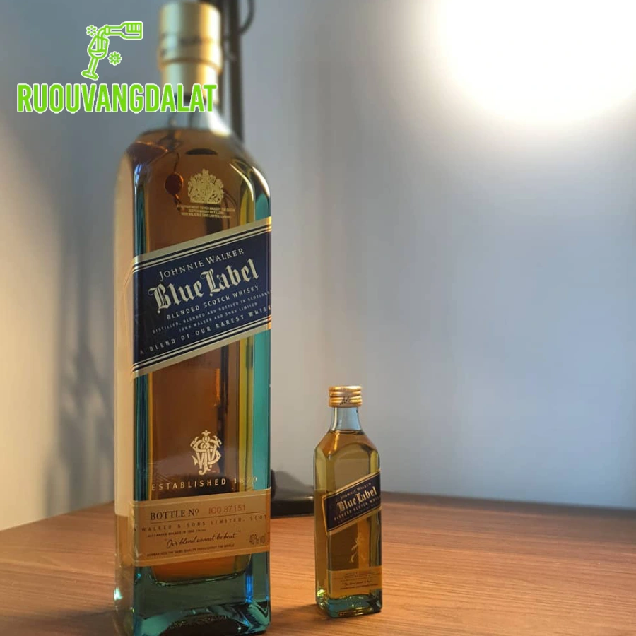 Ưu điểm của rượu Johnny Walker Blue Label Mini so với phiên bản tiêu chuẩn