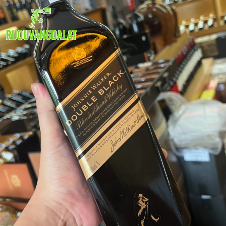 Cách phục vụ chuẩn trả lời cho rượu Double Black 1000ml giá bao nhiêu