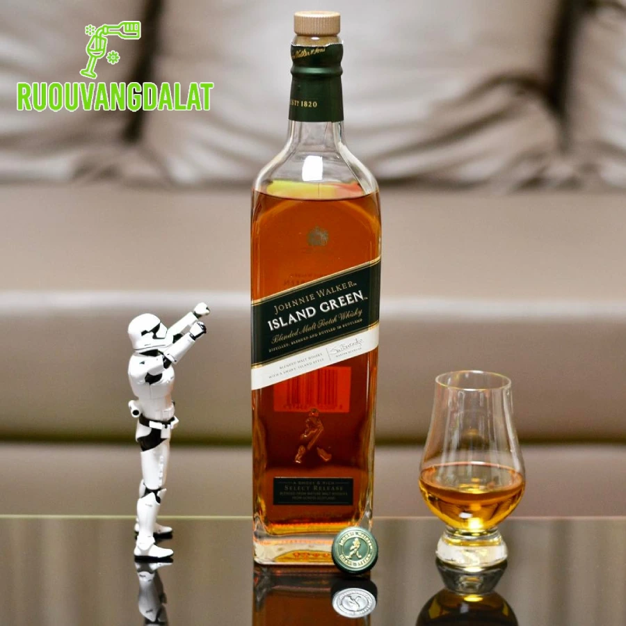 Hướng dẫn phục vụ rượu Johnnie Walker Island Green chuẩn chuyên gia